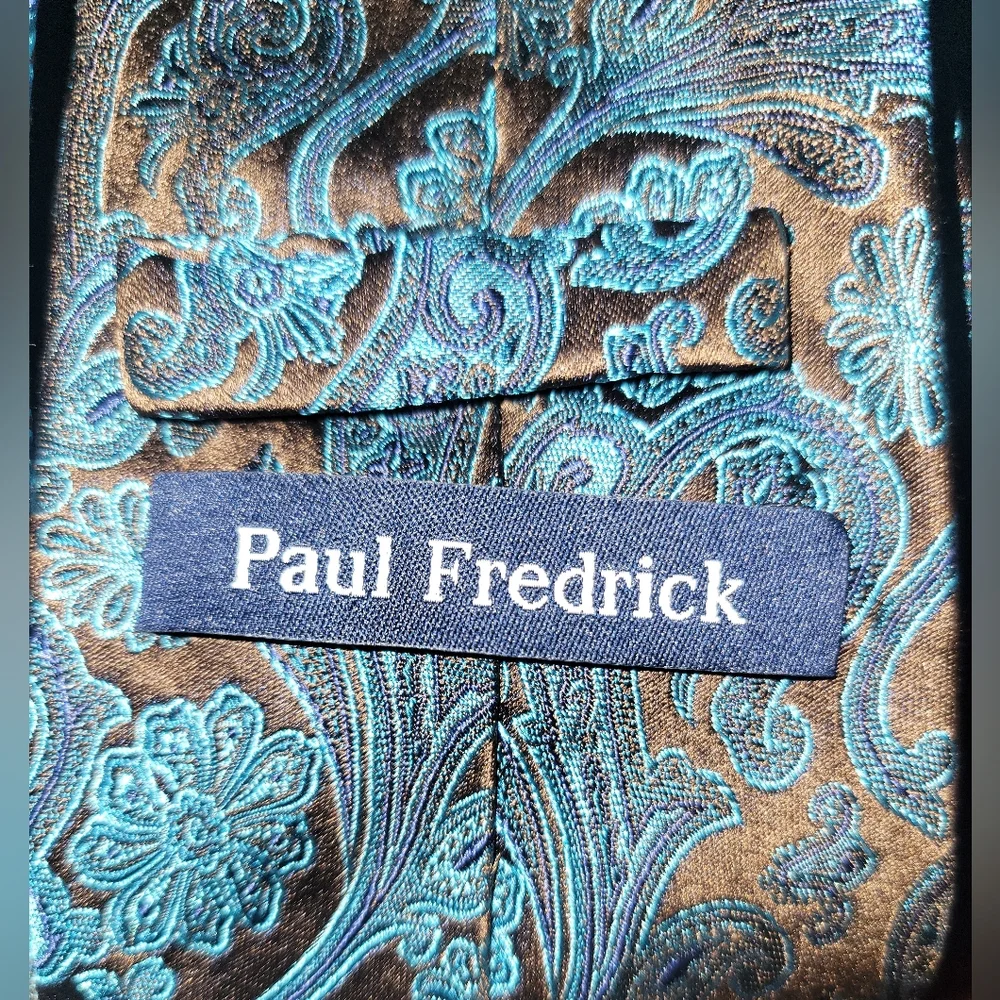 Paul Fredrick‎ 100% Silk Neck Tie Made In Italy